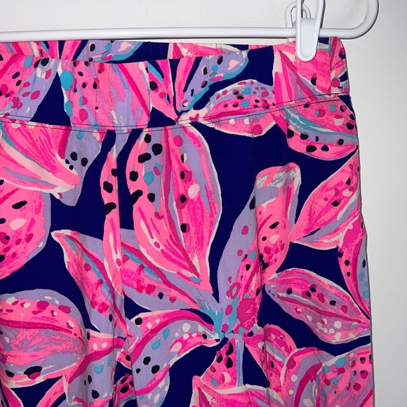 Lilly Pulitzer Pink and Blue zebra Floral Pants - Picture 7 of 13